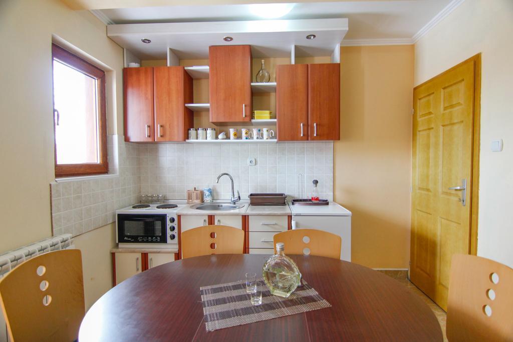 Apartments Andric Калуджерске Баре Экстерьер фото